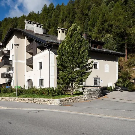 Appartamento Chesa Polaschin 4 - By Interhome *